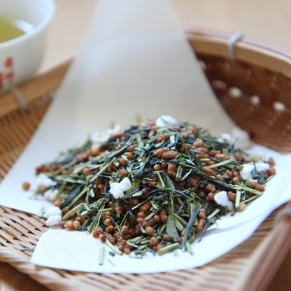 Organic Genmaicha Detail | Maison Koko