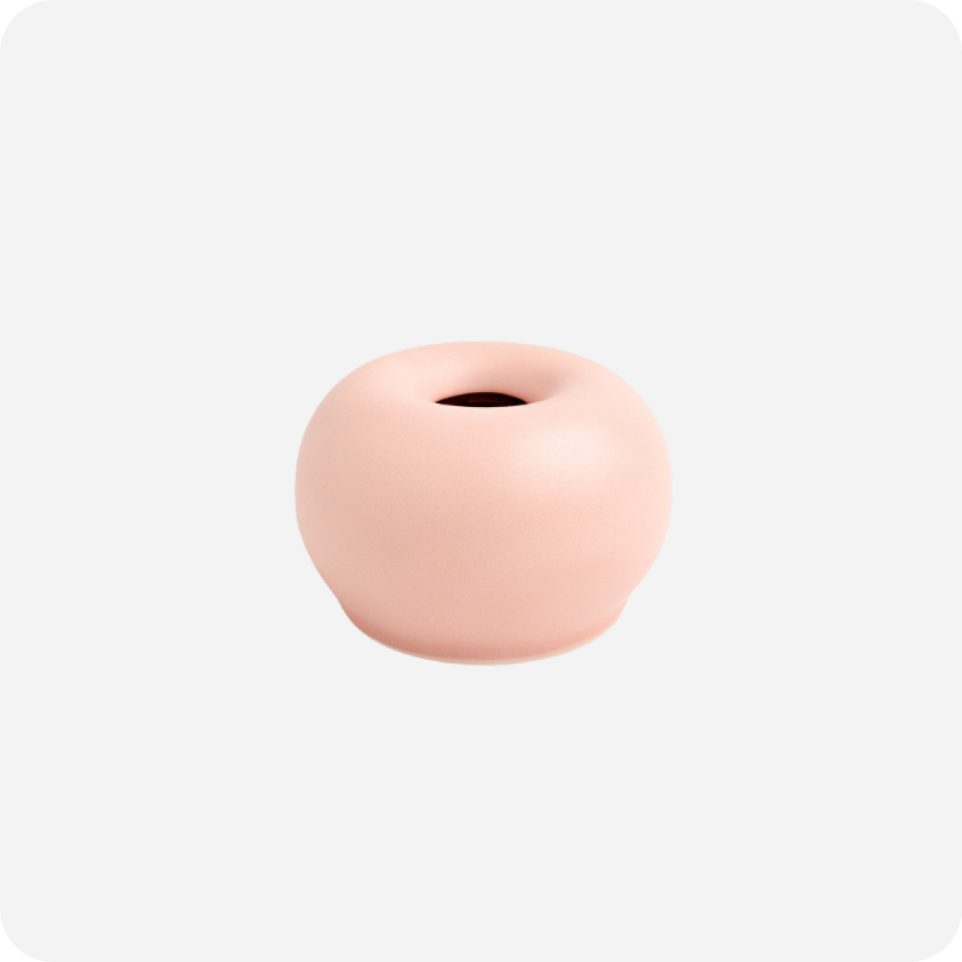 Porcelain Matcha Whisk Holder (Shin) Pink | Maison Koko